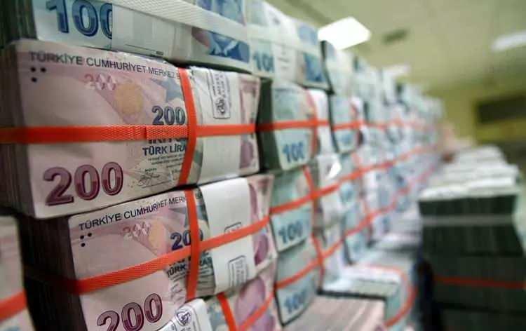 <p><strong>ZİRAAT BANKASI&nbsp; |</strong></p>

<p>&nbsp;</p>

<p>Maaşını Ziraat Bankası&rsquo;na taşıyan emeklilere 3 yıllık peşin 5 bin TL&rsquo;ye varan promosyon &ouml;demesi yapılıyor.</p>
