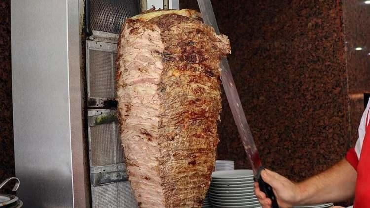 <p>Hüriyyet'in 24 saatte iş platformunun hazırladığı verilere göre şu anda döner ustası için verilen bir ilan için 63 günde listeler doluyor.</p>