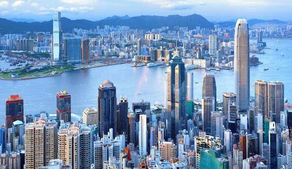 <p><strong><span style="color:#B22222">HONG KONG - ÇİN</span>  |  65 MİLYARDER</strong></p>
