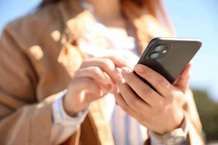 <p><span style="color:#B22222"><strong>İŞTE DÜNYANIN EN POPÜLER TELEFON MARKASI!</strong></span></p>
