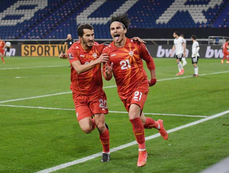 <p>Kuzey Makedonya Milli Takımı'nın hazırlık maçları için geldiği Antalya'da soruları cevaplandıran 24 yaşındaki futbolcu, Türkiye ile gönül bağının hiçbir zaman kopmadığını dile getirdi.</p>
