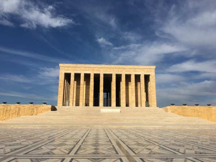 <p><span style="color:#4B0082"><em><strong>ANKARA</strong></em></span></p>
<p>Anıtkabir</p>