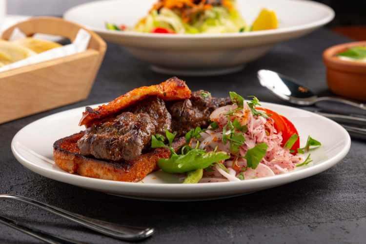 <p><span style="color:#800000"><em><strong>SAKARYA</strong></em></span></p>

<p>Islama Köfte</p>
