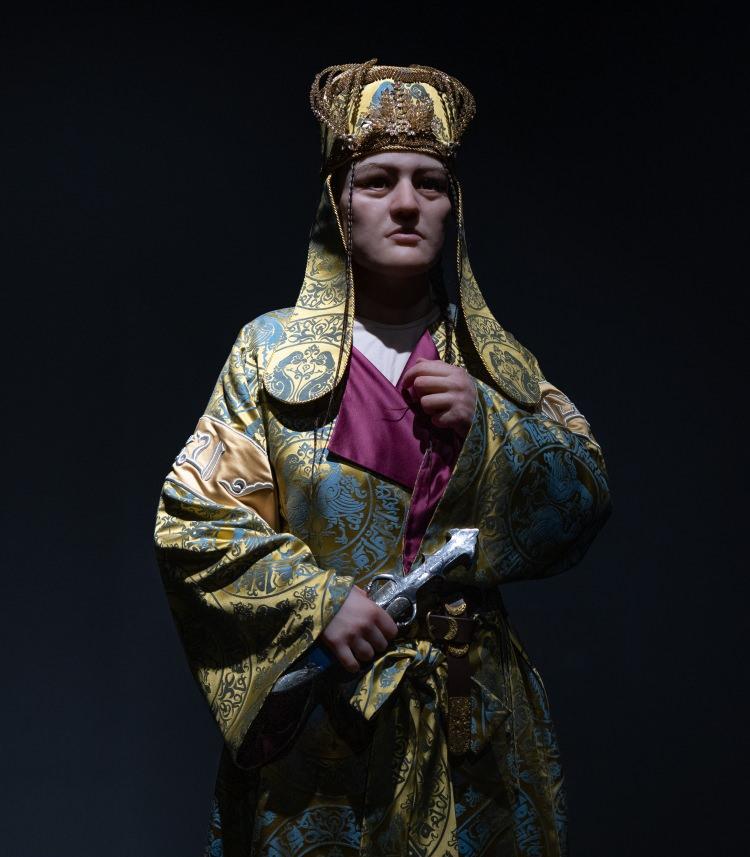 <p>Birinci R&uuml;kneddin Mesud'un eşi</p>
