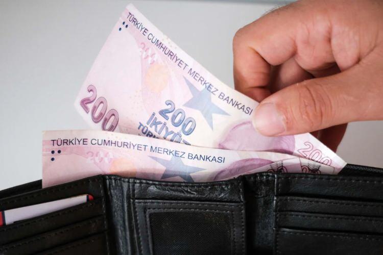 <p><strong>DENİZBANK EMEKLİ PROMOSYONU |</strong></p>
<p> </p>
<p>Emekli maaşını DenizBank’tan 3 yıl süre ile alma sözü veren emeklilere 5.000 TL’ye varan promosyon fırsatı veriliyor. </p>
<p> </p>
<p>- 0-3.499 TL Arası Maaş Alanlar 3.000 TL</p>
<p> </p>
<p>- 3.500-7.499 TL Arası Maaş Alanlar 3.500 TL</p>
<p> </p>
<p>- 7.500-9.999 TL Arası Maaş Alanlar 4.500 TL</p>