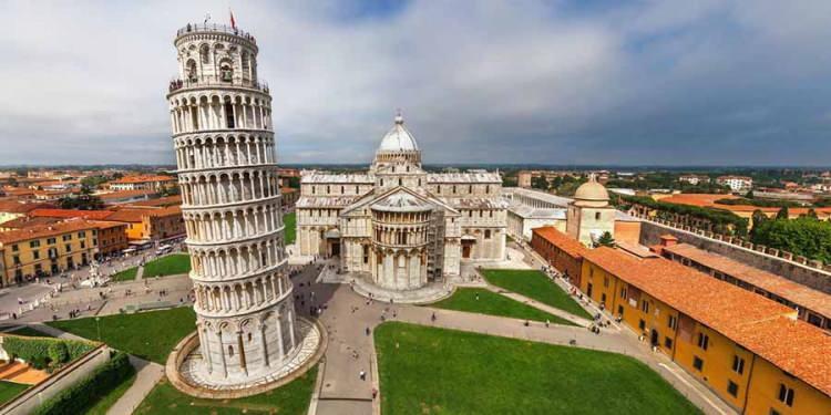<p><strong>4. Pisa, İtalya</strong></p>

<p>Kulenin önüne fotoğraf çekildikten sonra turistler genelde şehirde yapacak başka bir şey bulamıyor.</p>
