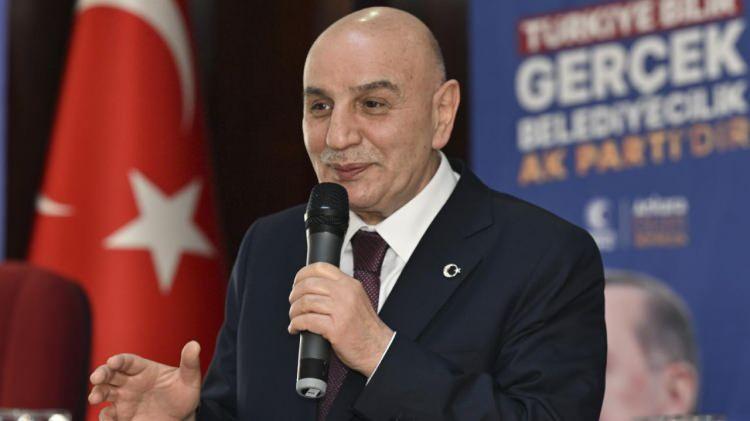 <p>Cumhur İttifakı Ankara B&uuml;y&uuml;kşehir Belediye Başkan adayı Turgut Altınok, Karargahtepe Mahallesi Kocatepe İlkokulu'nda oy verecek.</p>
