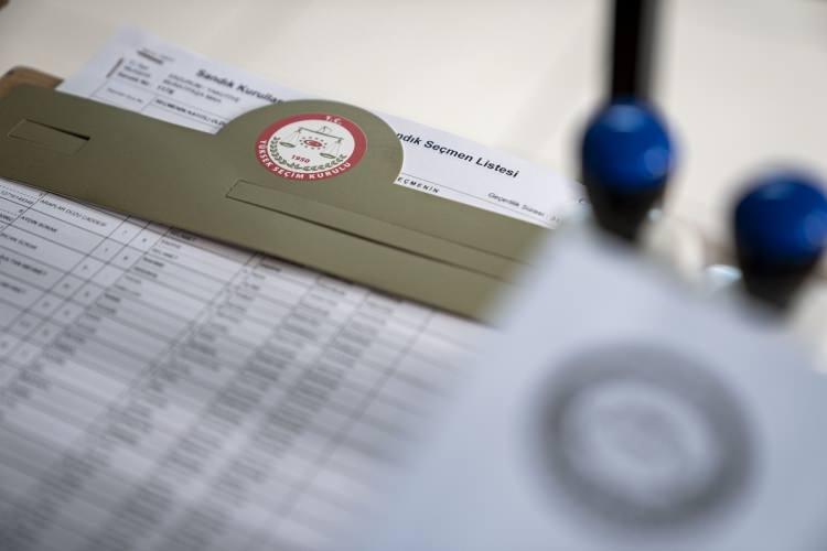 <p>Bütün yayınlar, saat 21.00'den sonra serbest olacak, ancak YSK tarafından gerek görülmesi halinde saat 21.00'den önce de yayınların serbest bırakılmasına karar verilebilecek.</p>