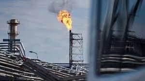 <p><strong>REZERV VE GÜNLÜK ÜRETİMDE DÜNYA BİRİNCİSİ SUUDİ ARABİSTAN'DAKİ GAVAR PETROL SAHASI</strong></p>
<p>Suudi Arabistan’ın El Ahsa vilayetinde, başkent Riyad’ın 100 kilometre doğusunda bulunan Gavar petrol sahası, hem rezerv hem de günlük üretim açısından dünyanın en büyük petrol sahası olarak öne çıkıyor.</p>