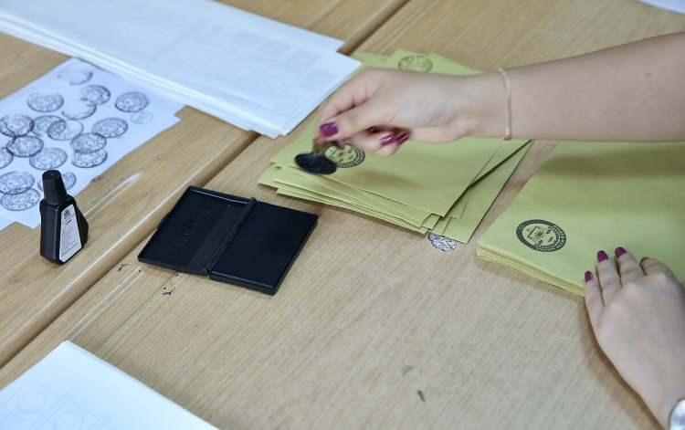 <p>Yerel seçimlerde 1963 yılından beri tercihini CHP'den yana kullanan Kırklareli'nin Babaeski ilçesindeki seçmenler, bu yerel seçimlerde fikir değiştirdi.</p>
