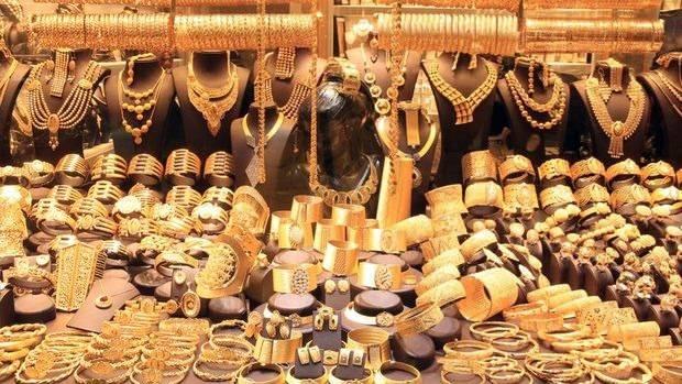 <p><span style="color:#FF0000"><strong>"ALTIN, ALTIN YILINI YAŞIYOR"</strong></span></p>

<p><br />
Halkın elindeki paraya g&ouml;re hareket ettiğini vurgulayan İnanoğlu, fiyatlardaki artıştan dolayı gram altının tercih edilmeye başlandığını kaydetti.</p>
