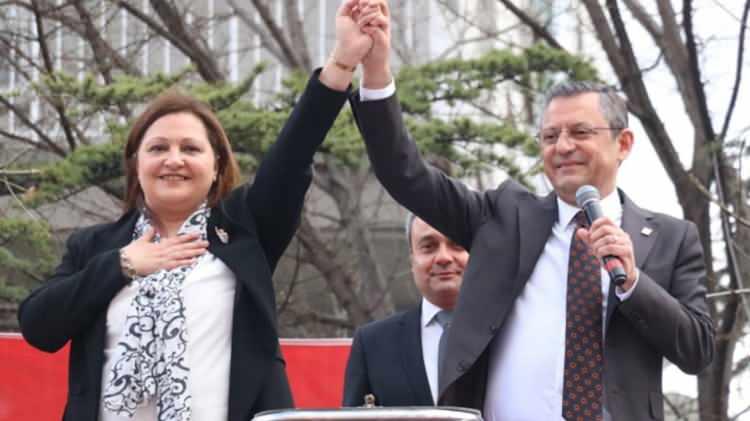 <p>10 Mayıs 2018 tarihinde yapılan açıklama ile Cumhuriyet Halk Partisi'ne geri döndü.</p>
<p>2023 genel seçimlerinde de CHP Afyonkarahisar milletvekili olarak meclise girmiş ve CHP'nin TBMM'deki üç grup başkan vekilinden biri olarak seçilmiştir.</p>