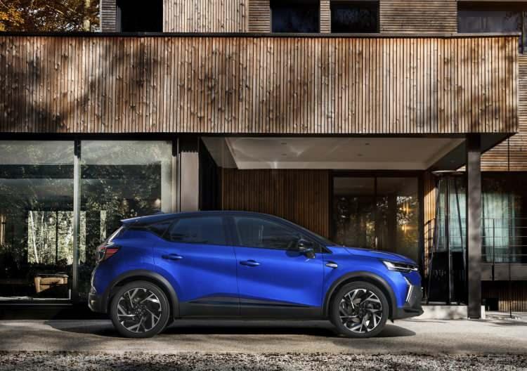 <p>Fransız otomobil devi Renault, düzenlediği bir etkinlikte yeni Captur modelini tanıttı. </p>

<p> </p>
