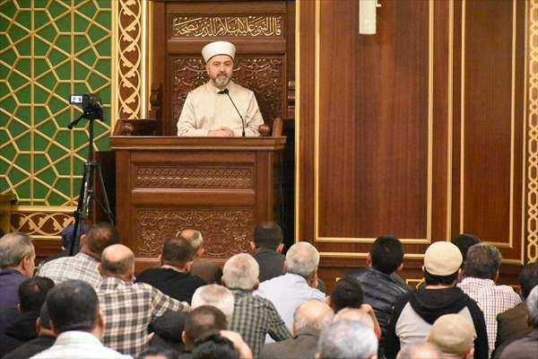 <p><strong>MALATYA</strong></p>
<p>Kahramanmaraş merkezli 6 Şubat 2023'de meydana gelen depremin merkez üssü ile afetin etkilediği Malatya'daki Kernek Karagözlüler Camii de Kadir Gecesi dolayısıyla program düzenlendi.</p>