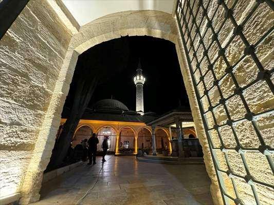 <p><strong>TEKİRDAĞ</strong></p>

<p>Tekirdağ'da Kadir Gecesi dolayısıyla camilerde program düzenlendi.</p>

<p> </p>
