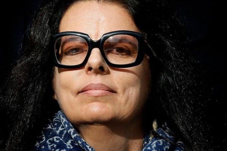 <p>L'Oréal'in hisse fiyatının yüzde 20 artmasının ardından bu yıl 19 milyar dolar daha kazanan Meyers, Forbes'un Dünya Milyarderleri listesinde bu yıl dolar bazında en çok kazanan kadın oldu.</p>