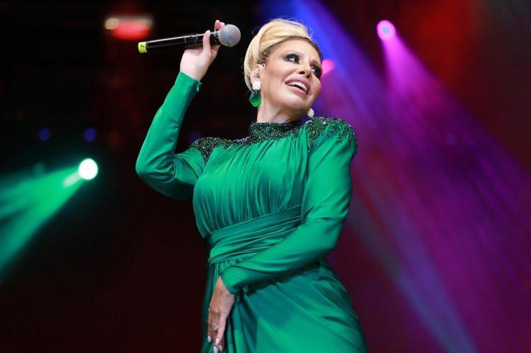 <p><strong>LİNET</strong></p>

<p>Antalya, İstanbul,<br />
Batum</p>

<p><span style="color:#4B0082"><em>5 MİLYON TL</em></span></p>
