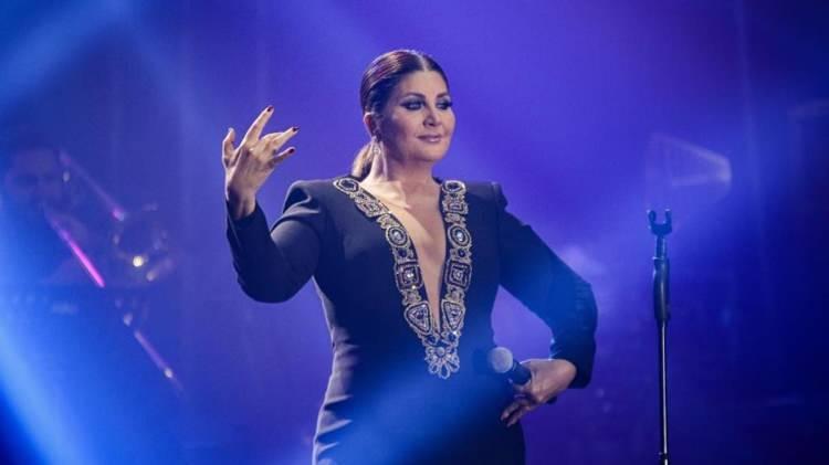 <p><strong>SİBEL CAN</strong></p>

<p>Kıbrıs, Antalya</p>

<p><span style="color:#4B0082"><em>7 MİLYON TL</em></span></p>
