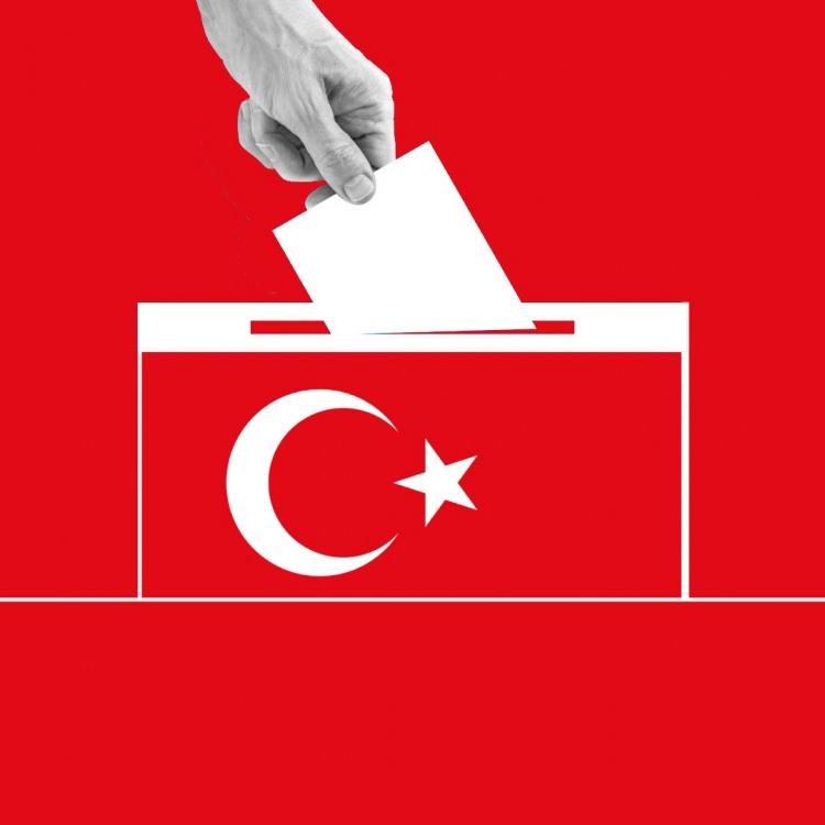 <p>KIRKLARELİ'de CHP'nin belediye başkan adayı Mehmet Siyam Kesimoğlu'nun oyların tekrar sayılması için yaptığı başvuru, İl Seçim Kurulu tarafından da reddedildi.</p>