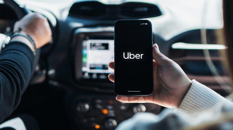 <p><strong>21)  UBER</strong></p>
