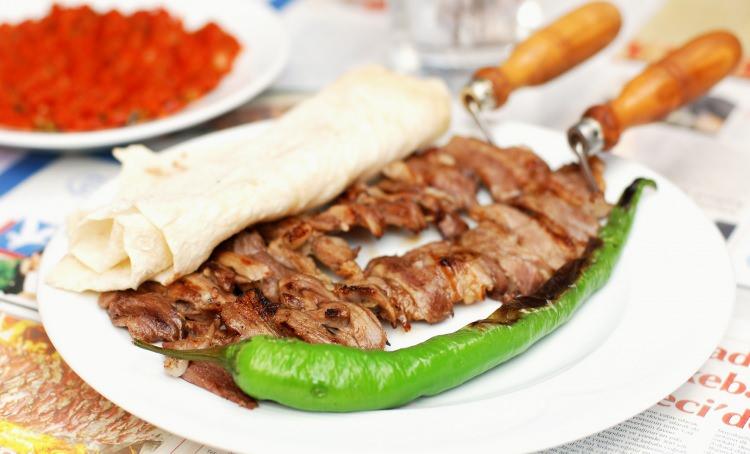 <p>İkinci sırada ise Türkiye'den Cağ Kebabı...</p>

<p> </p>
