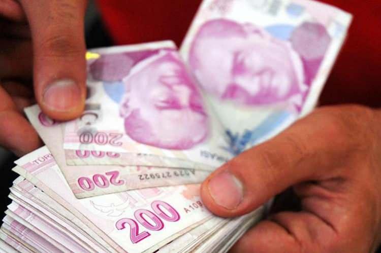 <p><strong>Şartlar uygun, peşin alırsam yüzde 25 hakkım olduğunu biliyorum. Arsam olursa ev sahibi olmak daha da kolaylaşır. Bu fırsatı değerlendirmek istiyorum" dedi.</strong></p>
<p> </p>