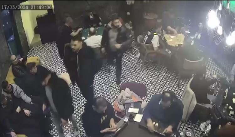 <p>Sarıyer Maslak'ta 17 Mart'ta bir restoranın önünde 3 Türk uyruklu İsveç vatandaşıyla, bir başka Türk uyruklu İsveç vatandaşı Mazlum Ayrancı arasında silahlı çatışma çıktı</p>
