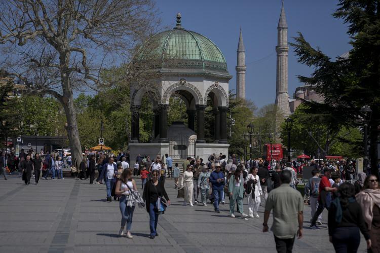 <p><strong> "Ayasofya'yı, köprüleri görmeye geldik, güzel oldu"</strong></p>