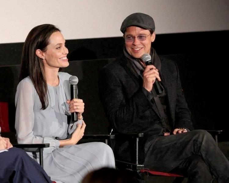 <p><strong>Dünyaca ünlü yıldız oyuncular Brad Pitt ile Angelina Jolie, birlikteliklerini 2016 yılında olaylı bir şekilde sonlandırmıştı. Boşanmaları hâlâ resmi olarak sonuçlanamayan ikiliden Jolie, uçak yolculuğu yaptıkları sırada Pitt’in kendisine ve yanlarında bulunan çocuklarından birine şiddet uyguladığını öne sürmüştü.</strong></p>
