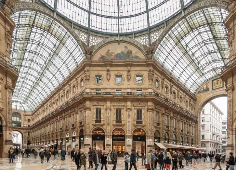 <p>10. MILANO, İTALYA</p>
