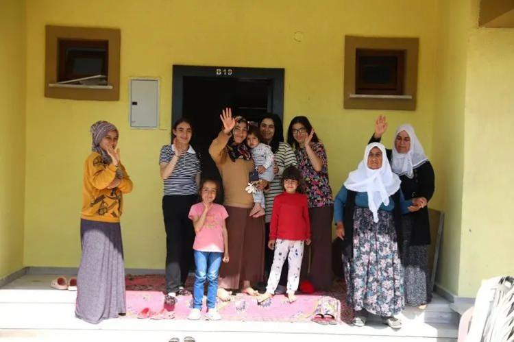 <p>BAYRAMDA KAPIMIZ TEKRAR &Ccedil;ALINDI</p>

<p>&nbsp;</p>

<p>&nbsp;</p>
