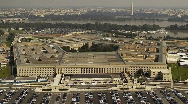 <p><strong>1. Amerika Birleşik Devletleri</strong></p>

<p>2050 yılında öngörülen GSYİH (SAGP): 34,1 trilyon dolar. 2050 yılında Tahmini Savunma Harcaması: 1,35 trilyon dolar</p>

<p>Teknolojik Yetenek Sıralaması: 3  Puan: 0,972</p>
