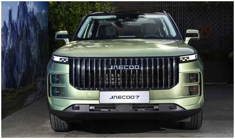 <p><strong>JAECOO TÜRKİYE'YE GELİYOR</strong><br />
<br />
Jaecoo 7, markanın İngilizlere sunduğu ilk model olacak ve başlangıçta sadece Omoda 5'in 1.6 litrelik benzinli motorunu kullanacak. İki veya dört tekerlekten çekişli plug-in hibrit versiyonu ise kısa bir süre sonra gelecek. Daha büyük Jaecoo 8, 2024'e doğru İngiltere'ye geldiğinde aynı plug-in hibrit kurulumunu kullanacak.</p>