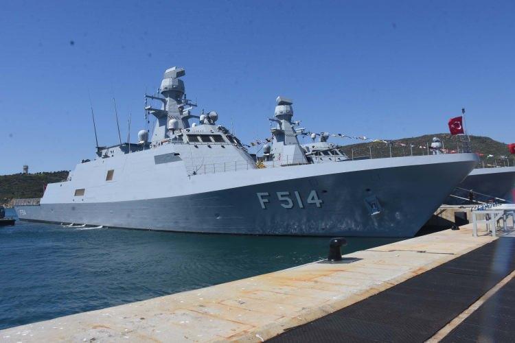 <p><em><strong>Askeri ve mülki makamlara resmi ziyaretlerde bulunulacak. TCG Kınalıada, halkın ziyaretine açılacaktır. Türkiye'ye binlerce mil mesafe uzaklıktaki ebedi istirahatgahlarında ziyaret edecek, hatıralarını anacağız, yanımızda götürdüğümüz vatan toprakları ile bir nebzede olsun duydukları vatan hasretlerini hafifleteceğiz. </strong></em></p>
