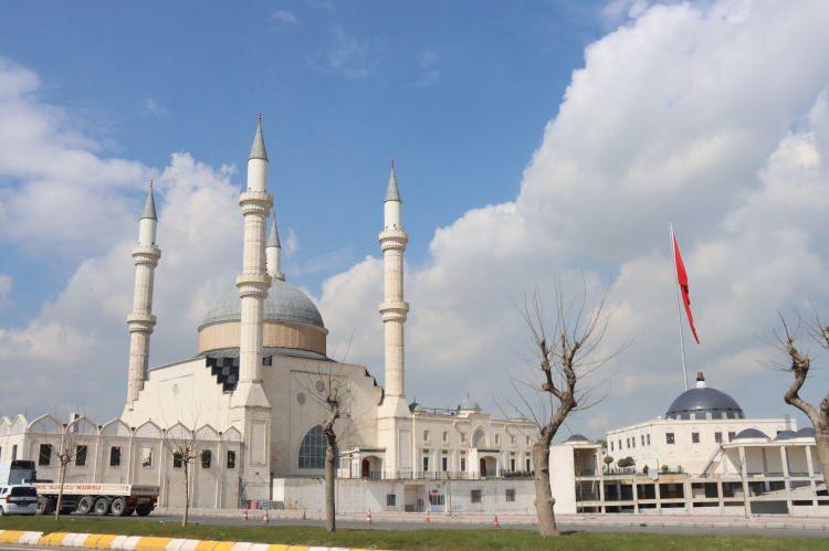 <p>Ankara: 06.49</p>