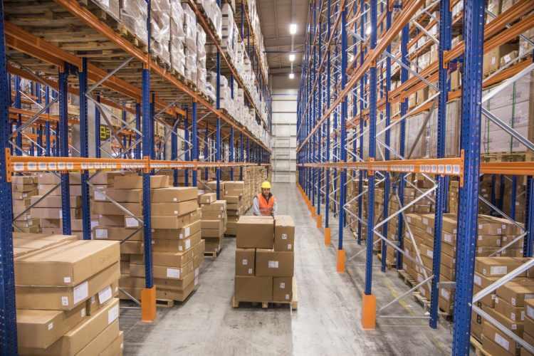 <p>3- Lojistik elemanı</p>
