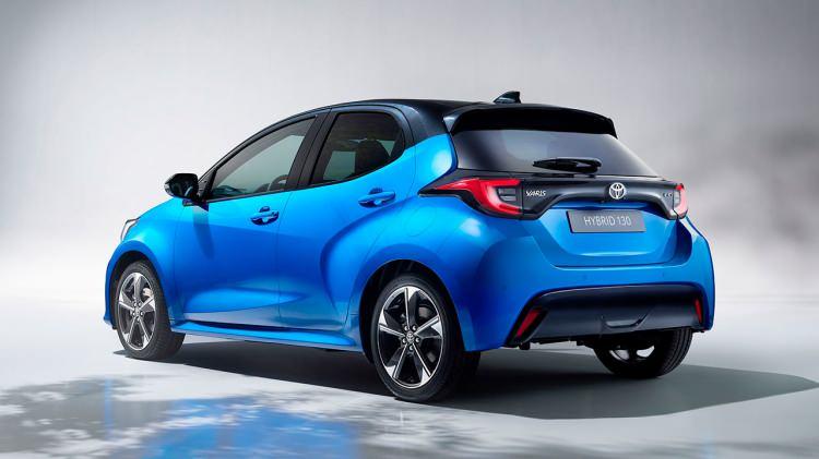 <p><span style="color:#A52A2A"><strong>TOYOTA YARIS</strong></span></p>
<p>Şehir içinde kullanım tasarımıyla öne çıkan Toyota Yaris, kadınların bir numaraları arasında yer alıyor.</p>