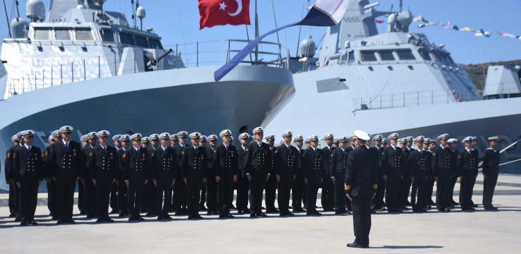 <p><em><strong>Kazada şehit olanların anısına 1891 yılında Japonlar tarafından Kushimoto'da şehitlik anıtı yapılmış, yapılan bu anıt 3 Haziran 1929 tarihinde genişletilmiş, 1937 yılında Türkiye tarafından restore edilmiştir. Ayrıca 1974 yılında Ertuğrul Fırkateyni'nin maketi, gemideki asker ve komutanların fotoğraf ve heykellerinin sergilendiği bir müze de inşa edilmiştir"</strong></em> diye konuştu.</p>