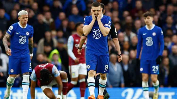 <p>1- Chelsea * 75,140,524<br />
<br />
**** Chelsea, söz konusu dönemde 75,1 milyon sterlinle Premier Lig'de menajerlere en çok ödeme yapan kulüp oldu.</p>