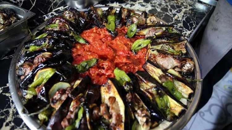 <p>Tokat kebabı</p>
<p>Tokat</p>