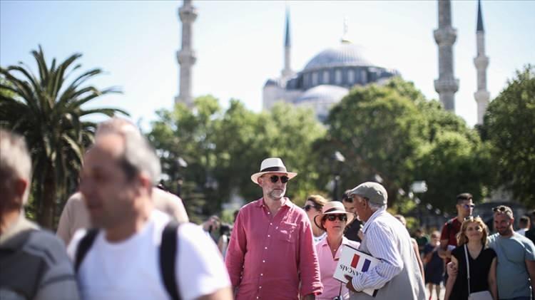 <p><strong>ELAZIĞ</strong></p>
<p>Kadınlarda ortalama yaşam süresi: 81,4</p>
<p>Erkeklerde ortalama yaşam süresi: 76,11</p>
<p>Ortalama: 78,7</p>