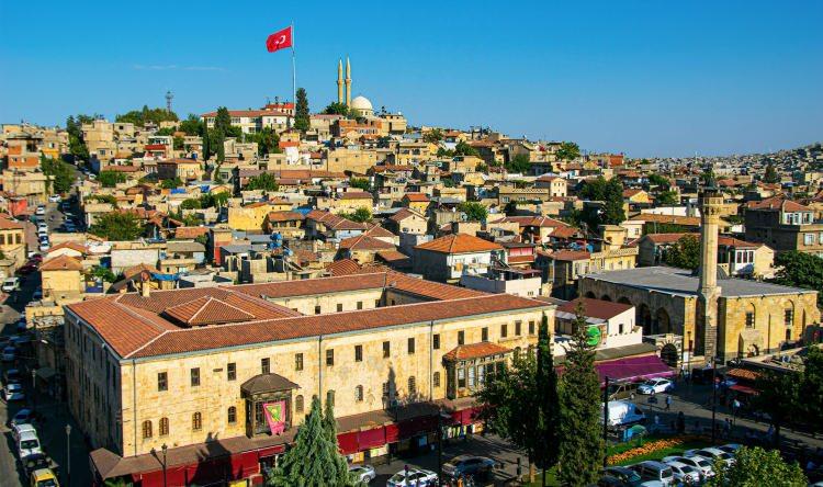 <p><strong>GAZİANTEP</strong></p>
<p>Kadınlarda ortalama yaşam süresi: 79,0</p>
<p>Erkeklerde ortalama yaşam süresi: 73,8</p>
<p>Ortalama: 78,5</p>