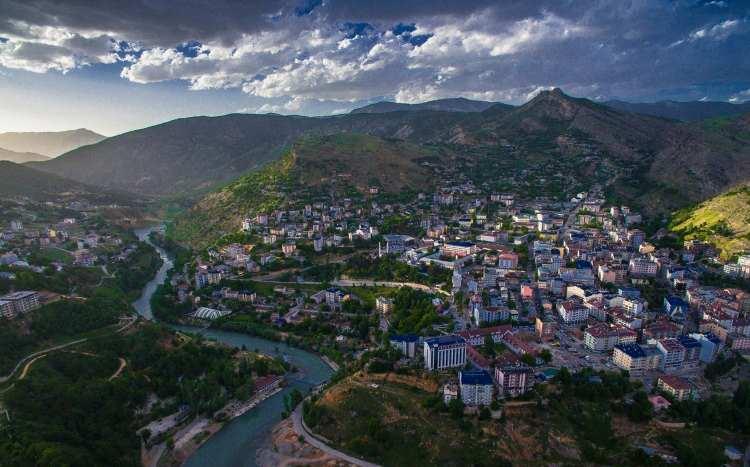 <p><strong>TUNCELİ</strong></p>

<p>Kadınlarda ortalama yaşam s&uuml;resi: 84,1</p>

<p>Erkeklerde ortalama yaşam s&uuml;resi: 77,0</p>

<p>Ortalama: 80,3</p>
