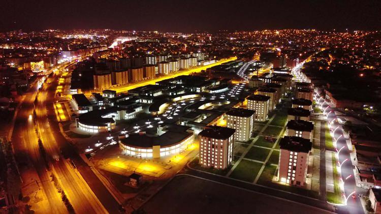 <p><strong>UŞAK</strong></p>

<p>Kadınlarda ortalama yaşam s&uuml;resi: 79,3</p>

<p>Erkeklerde ortalama yaşam s&uuml;resi: 74,9</p>

<p>Ortalama: 77,1</p>
