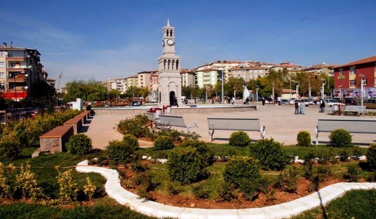 <p><strong>KIRIKKALE</strong></p>

<p>Kadınlarda ortalama yaşam s&uuml;resi: 80,8</p>

<p>Erkeklerde ortalama yaşam s&uuml;resi: 75,2</p>

<p>Ortalama: 77,9</p>
