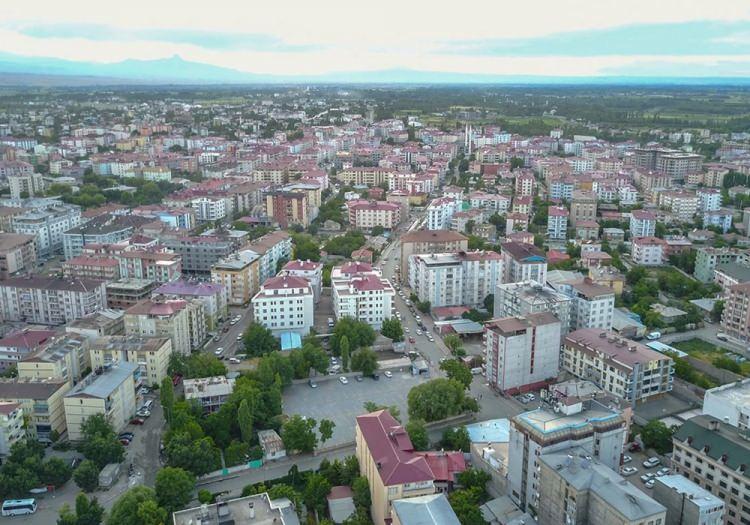 <p><strong>IĞDIR</strong></p>

<p>Kadınlarda ortalama yaşam s&uuml;resi: 82,0</p>

<p>Erkeklerde ortalama yaşam s&uuml;resi: 76,4</p>

<p>Ortalama: 79,1</p>

