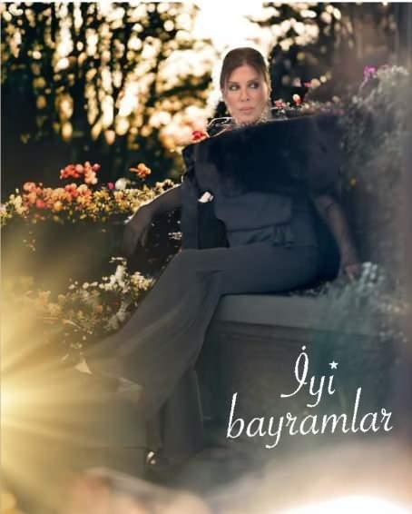 <p><strong>Nebahat Çehre</strong></p>
