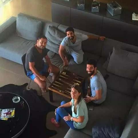 <p>Arda Turan bu evde otururken ayda 21 bin Euro kira ödediği öğrenildi.</p>
