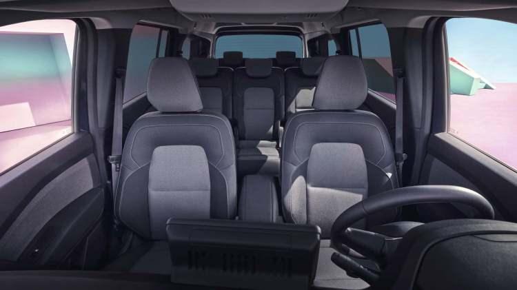 <p>Yeni Renault Kangoo Van, 115 beygirlik 1.5 Blue dCi motoru, sahip olduğu geniş saklama alanı ve yenilenmiş versiyonuyla profesyonel bir deneyim sunuyor.</p>