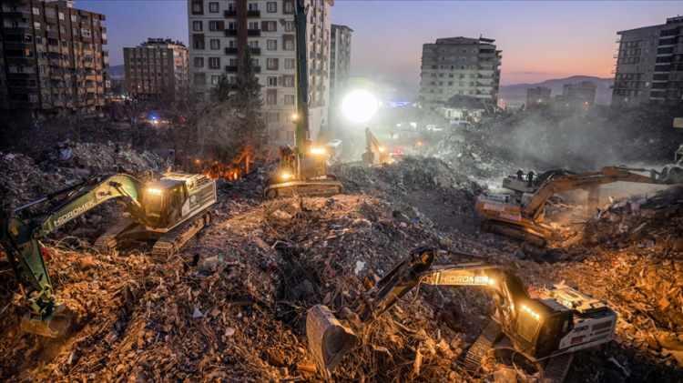 <p><strong>“KUZEY ANADOLU FAY ZONU ŞUAN DA 6, 6.5 BÜYÜKLÜĞÜNDEKİ DEPREMLERİ ÜRETEBİLİR”</strong></p>

<p> </p>
